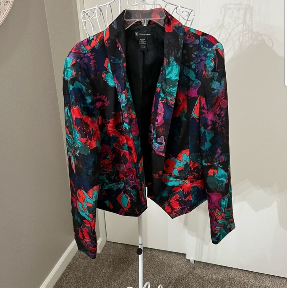 I.N.C International Concepts Women's Floral Blazer Size XL